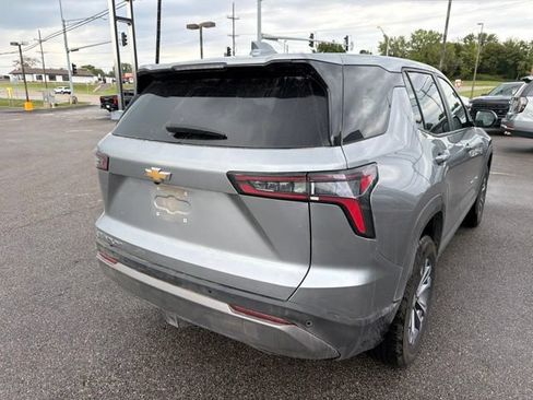 Used 2026 Chevrolet Equinox LT AWD/4WD image 17
