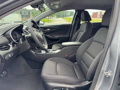 Used 2024 Chevrolet Malibu LT FWD image 17
