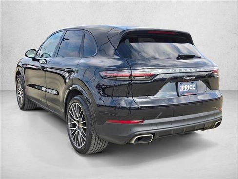 Used 2021 Porsche Cayenne image 3