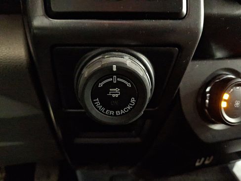 Used 2019 Ford F150 XLT w/ Equipment Group 302A Luxury image 22