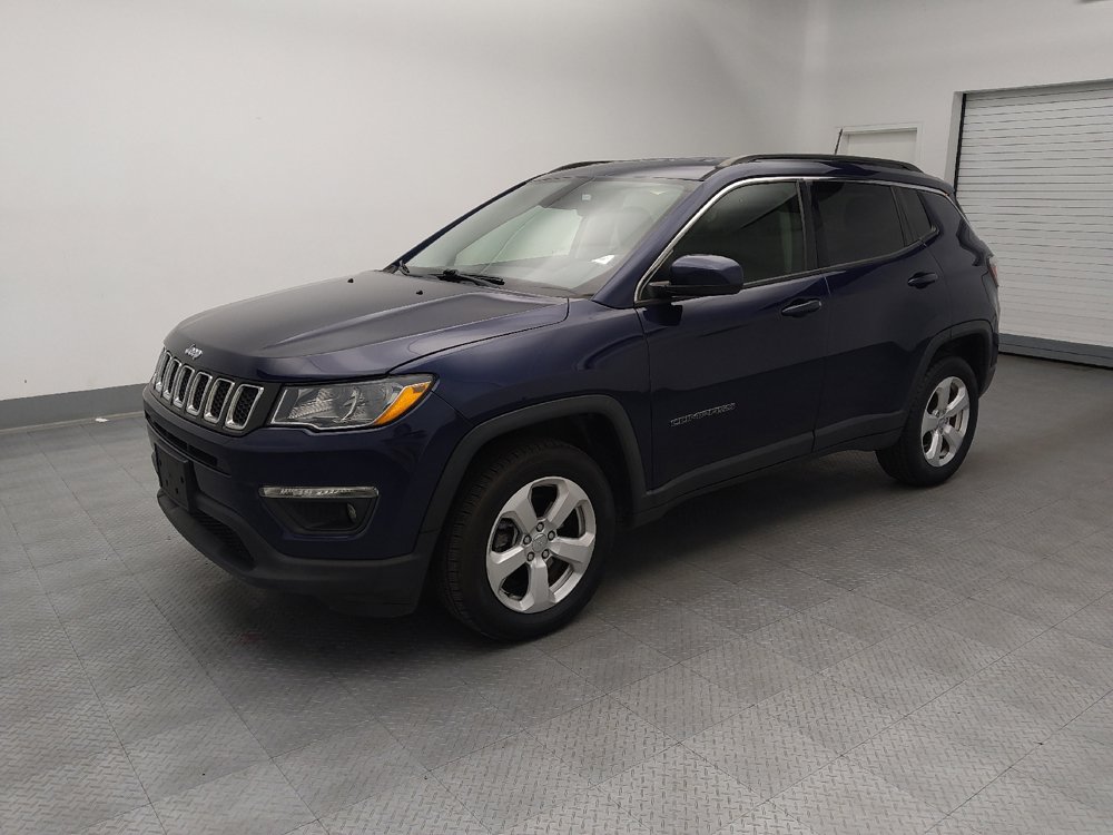 Used 2018 Jeep Compass Latitude w/ Popular Equipment Group AWD/4WD image 2