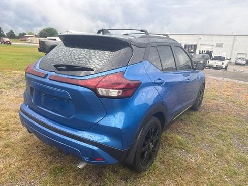 Used 2022 Nissan Kicks SR w/ Premium Package FWD image 4