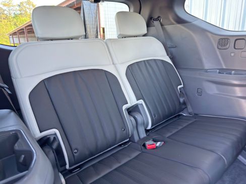 Used 2024 Kia EV9 GT-Line image 42