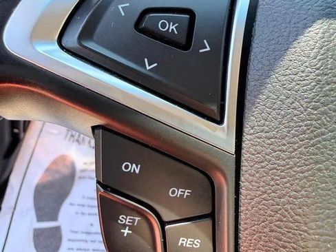 Used 2019 Ford Edge SEL w/ Equipment Group 201A FWD image 22