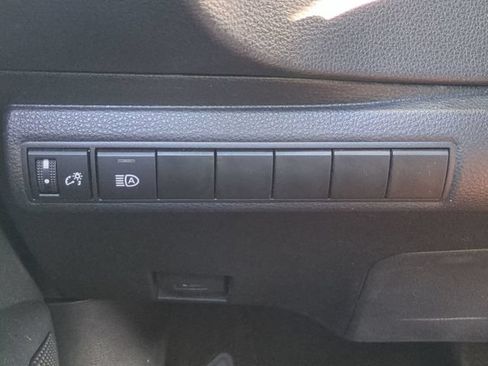 Used 2023 Toyota Corolla LE FWD image 18
