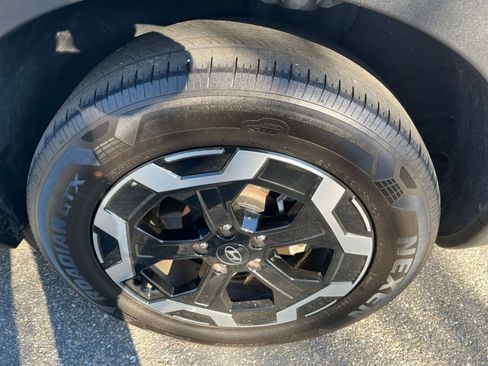 Used 2025 Hyundai Santa Fe SEL image 33