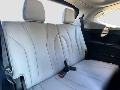 Used 2025 Acura MDX w/ Technology Package AWD/4WD image 31