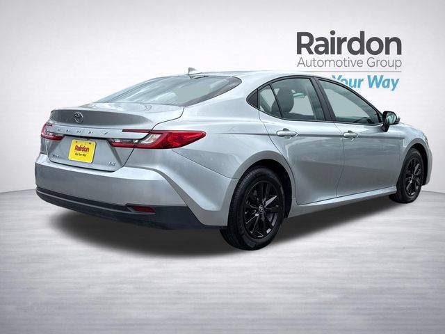 Used 2025 Toyota Camry LE FWD image 7