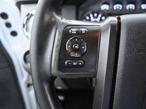 Used 2015 Ford F350 Lariat w/ Lariat Interior Package image 32