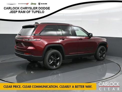 New 2025 Jeep Grand Cherokee Altitude image 2