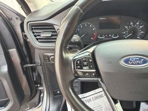 Used 2022 Ford Escape SE w/ Convenience Package FWD image 16