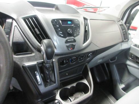 Used 2018 Ford Transit 250 130 Medium Roof RWD image 15