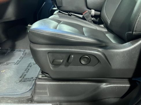 Used 2025 GMC Sierra 1500 SLT image 21