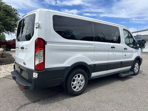 Used 2015 Ford Transit 150 XLT RWD image 5