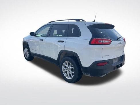 Used 2016 Jeep Cherokee Sport w/ Cold Weather Group image 5