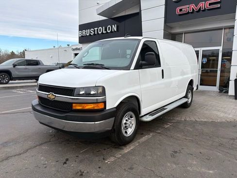 Used 2024 Chevrolet Express 2500 w/ Driver Convenience Package image 8