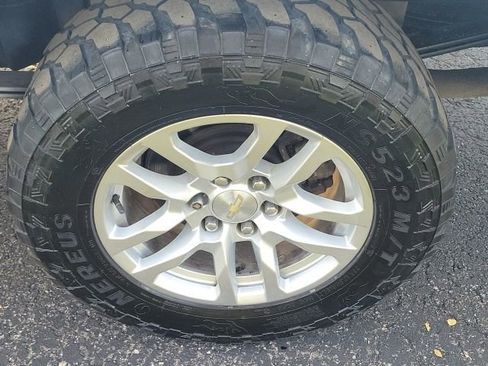 Used 2019 Chevrolet Silverado 1500 LT image 11