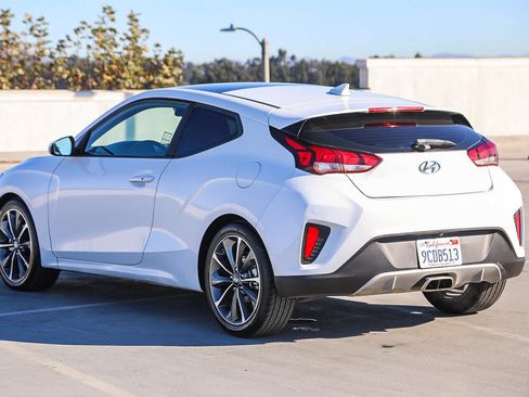 Used 2019 Hyundai Veloster 2.0 Premium image 7