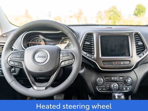 Used 2022 Jeep Cherokee Trailhawk image 13