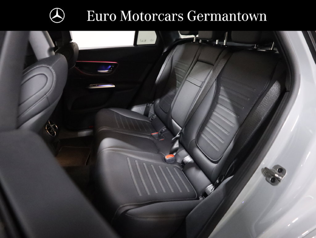 Used 2026 Mercedes-Benz GLC 300 4MATIC image 33