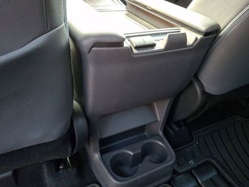 Used 2022 Toyota Sienna LE image 11