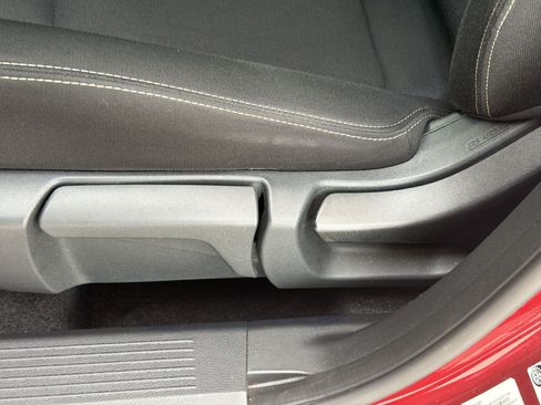 Used 2023 Nissan Rogue S FWD image 15