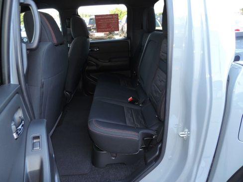 Used 2024 Nissan Frontier Pro-X w/ Technology Package RWD image 21