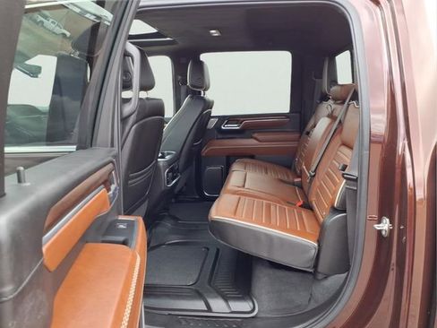 Used 2024 GMC Sierra 2500 Denali Ultimate w/ Max Trailering Package image 11