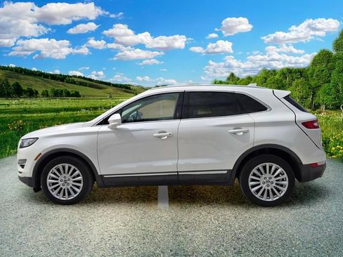 Used 2019 Lincoln MKC Premiere FWD image 3