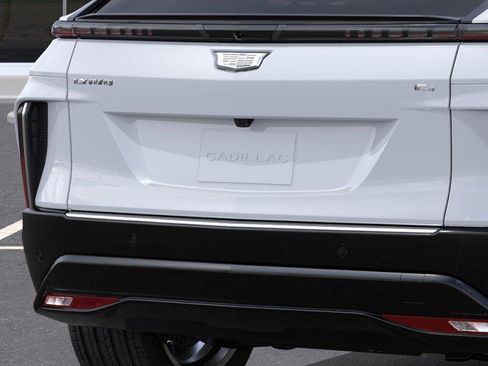 New 2027 Cadillac Lyriq Signature Luxury w/ Nappa Leather Package AWD/4WD image 14