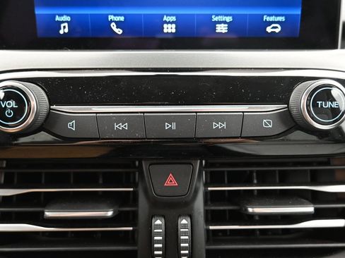 Certified 2024 Ford Escape Active AWD/4WD image 17