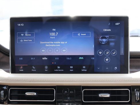 Used 2022 Lincoln Nautilus Reserve w/ Equipment Group 201A image 20