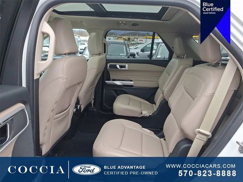 Certified 2022 Ford Explorer XLT w/ Equipment Group 202A image 11