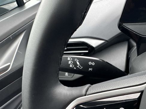 Certified 2024 Volkswagen ID.4 S image 30