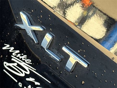 Used 2021 Ford Expedition Max XLT image 9