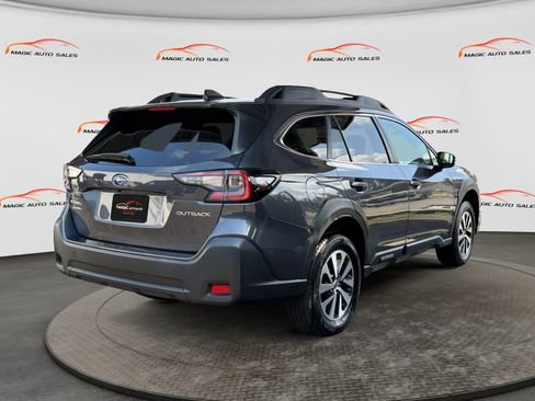 Used 2024 Subaru Outback Premium AWD/4WD image 10