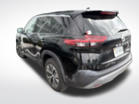 Used 2021 Nissan Rogue SV AWD/4WD image 2