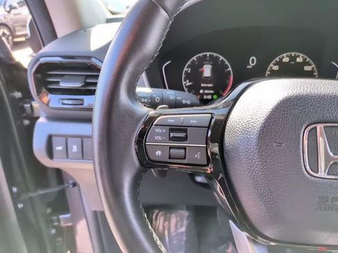 Used 2025 Honda Pilot EX-L image 24