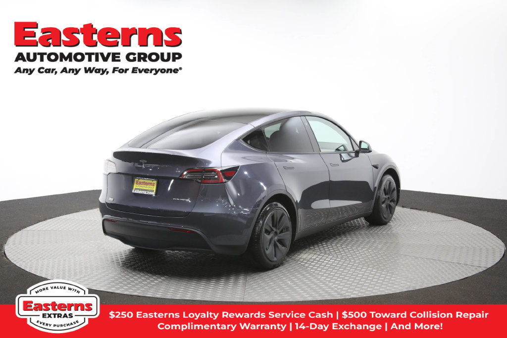 Used 2022 Tesla Model Y Long Range AWD/4WD image 36