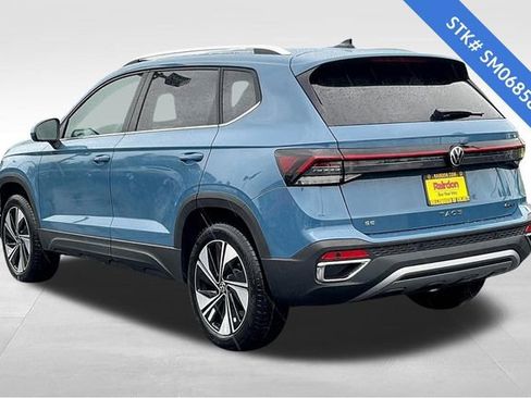 New 2025 Volkswagen Taos SE image 3