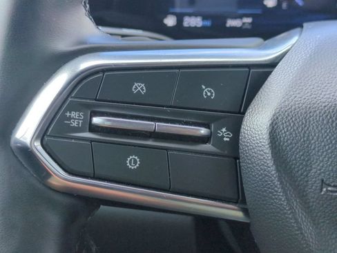 Used 2025 Chevrolet Equinox LT AWD/4WD image 20