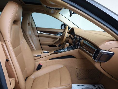 Used 2011 Porsche Panamera 4 AWD/4WD image 25