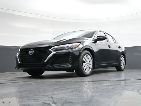 Certified 2025 Nissan Sentra S image 41