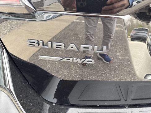 Certified 2025 Subaru Outback Onyx Edition AWD/4WD image 23