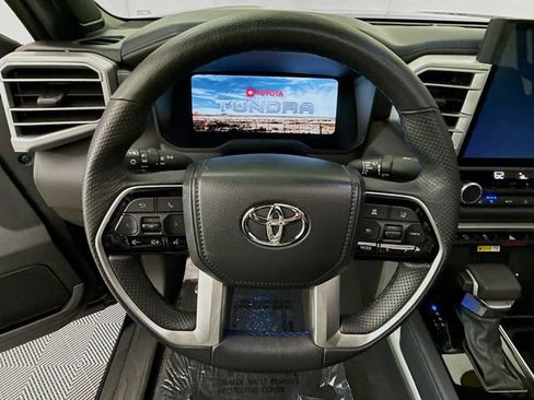 Used 2022 Toyota Tundra Platinum AWD/4WD image 11