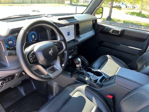 Used 2025 Ford Bronco Badlands AWD/4WD image 19