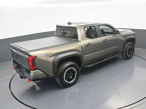 Used 2025 Toyota Tacoma TRD Off-Road w/ TRD Off Road Premium Package AWD/4WD image 64