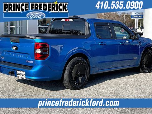 Used 2025 Ford Maverick Lobo image 12