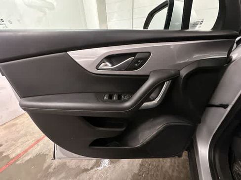 Used 2021 Chevrolet Blazer LT AWD/4WD image 17
