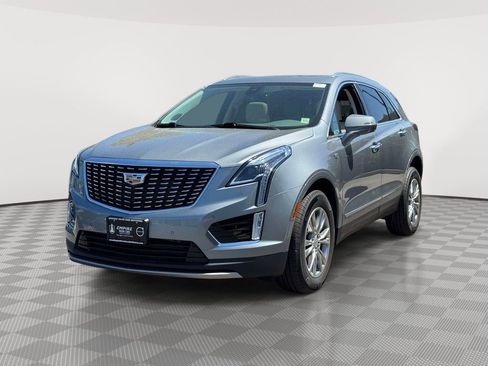 Used 2023 Cadillac XT5 Premium Luxury AWD/4WD image 2